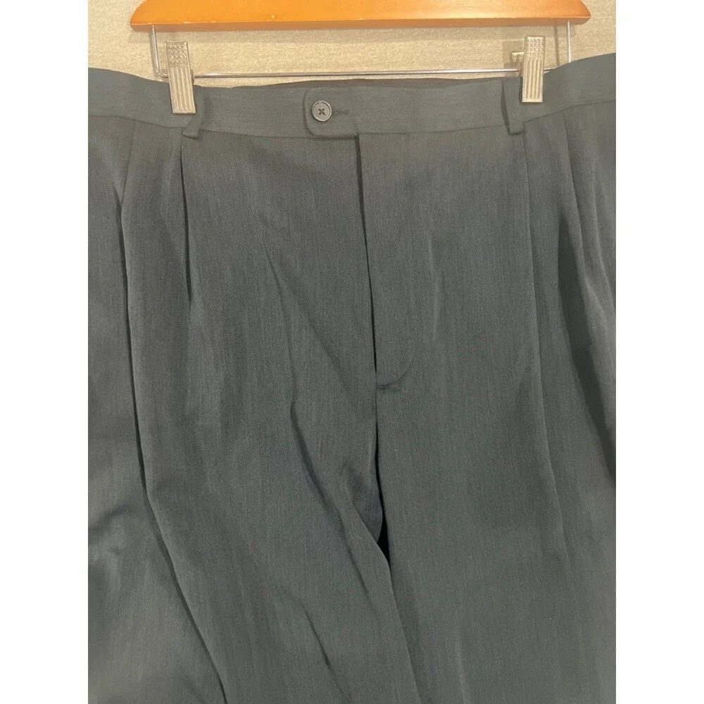 Perry Ellis Men's Dress Pants - Size 42x32